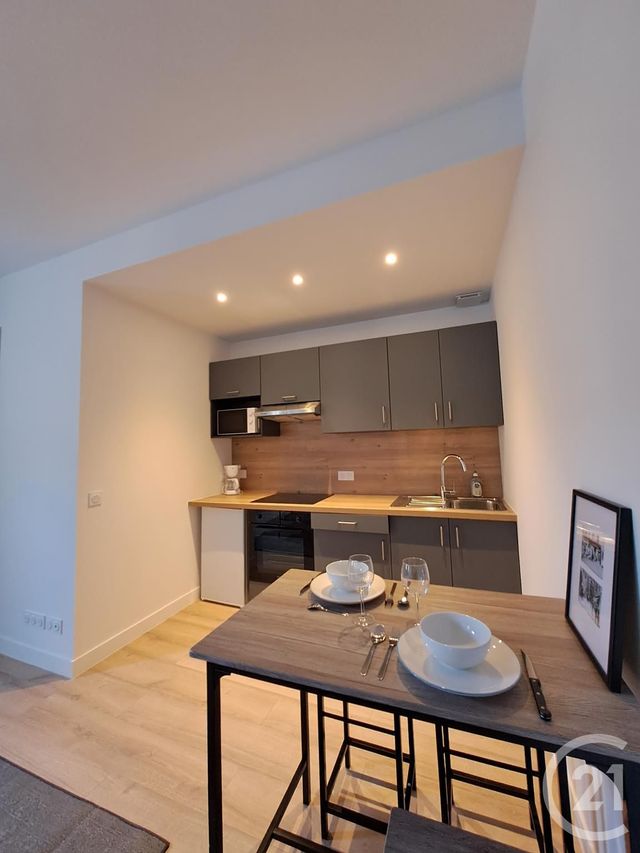Appartement T2 à louer - 2 pièces - 31.1 m2 - BORDEAUX - 33 - AQUITAINE - Century 21 A.M.L.