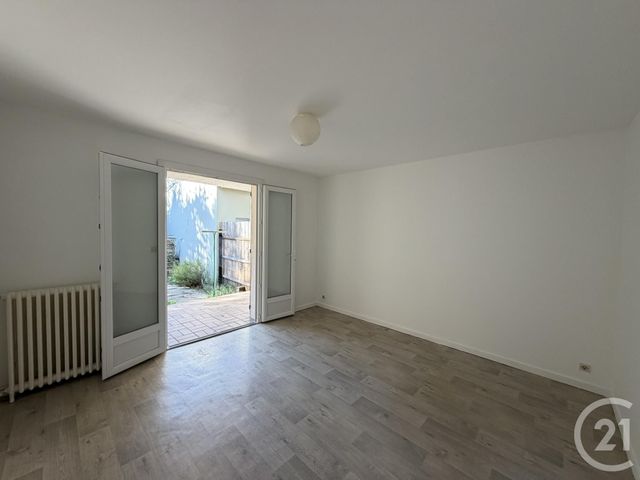 Appartement T3 à louer - 3 pièces - 75.0 m2 - BEGLES - 33 - AQUITAINE - Century 21 A.M.L.